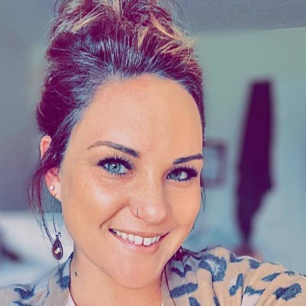 Meet your Posher, Courtney